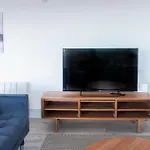 Newly Refurbished 2 Bed With Fantastic View