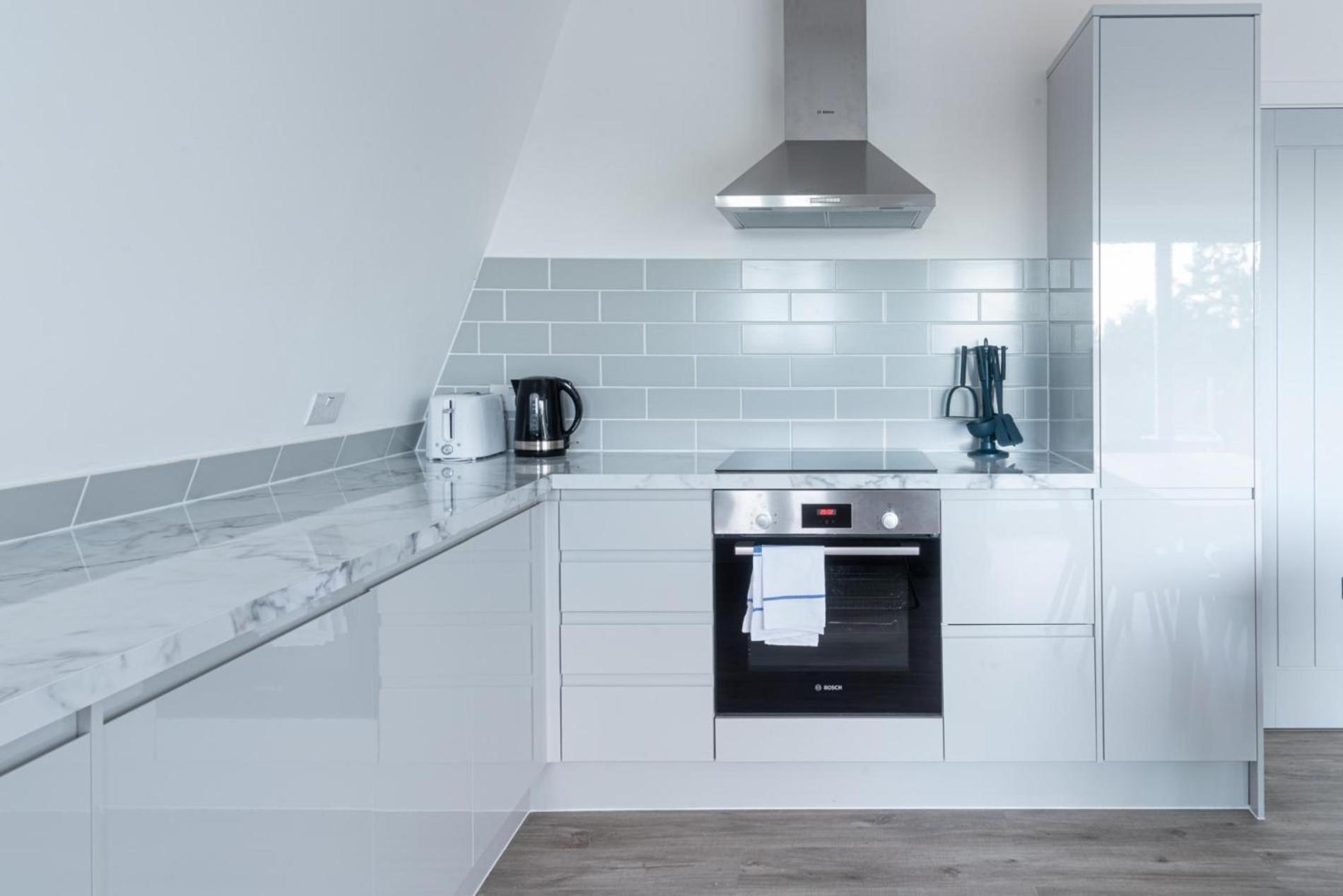 Newly Refurbished 2 Bed With Fantastic View Londra